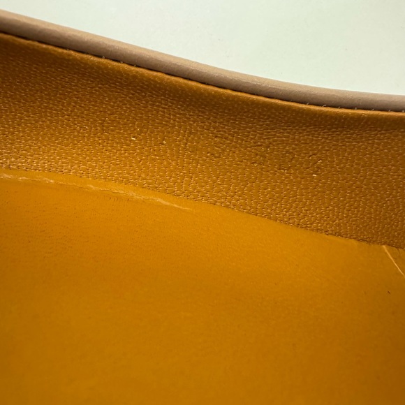 Gucci Nappa Charlotte Leather Pump in Winter Rose - Picture 8 of 12